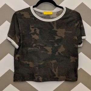 Queen Bees Camo Crop Top Short Sleeve Size Large
